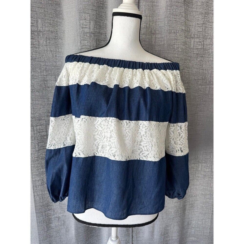 English Factory Off Shoulder Lace Top - Size S (A060)